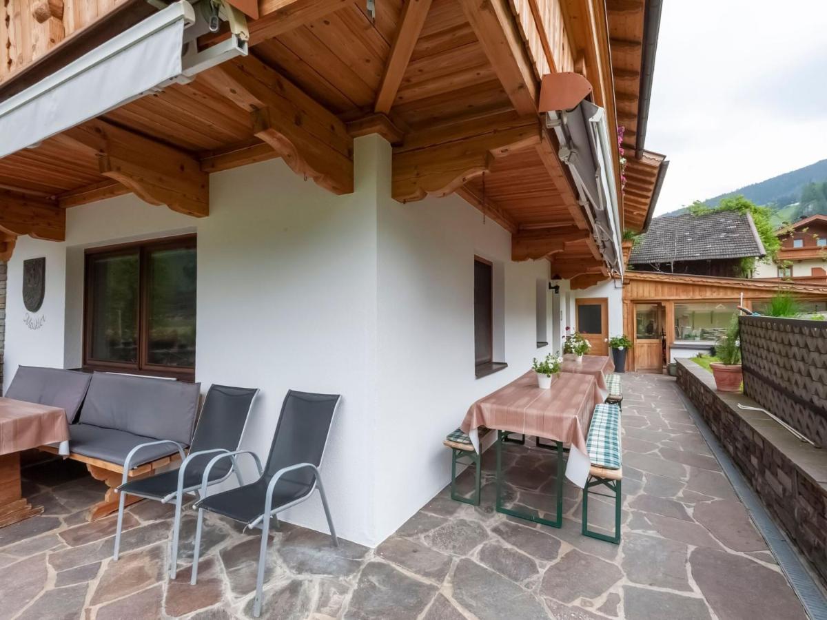 Apartment in Ramsau im Zillertal for 18 People Exterior foto